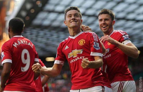 来填补锋线 来填补锋线